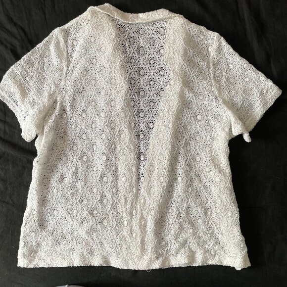 White Mesh Button Up Short Sleeve Collared Blouse - Picture 4 of 5